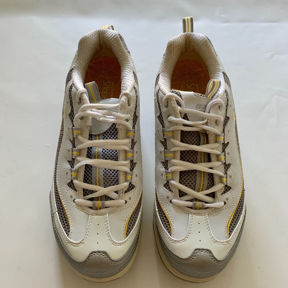 SKETCHERS Shape Ups Size 10